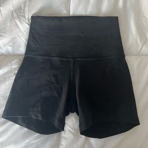 LULULEMON ALIGN SHORTS